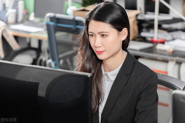 我下面给你吃是什么意思，我下面给你吃是什么意思什么梗（现实职场中还有一种行为让女性恶心10倍）