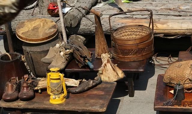 搬新家不能带三件东西，搬新家不能带哪三件东西（老话说：“搬家三不扔）