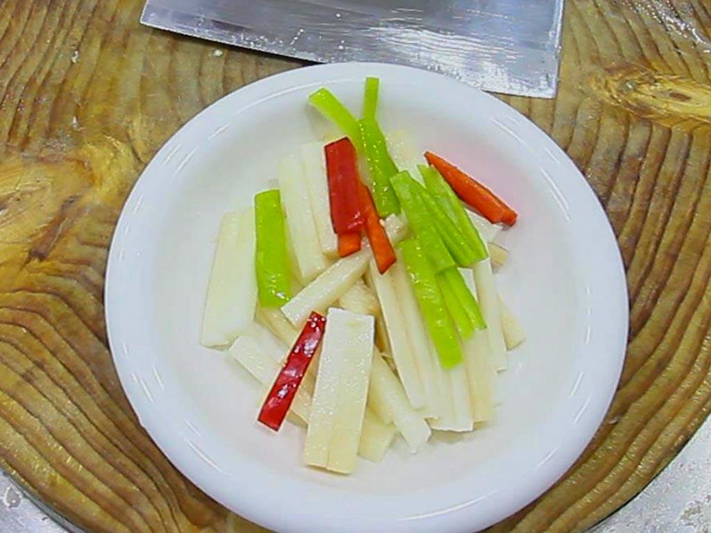 推荐食谱:【姜汁山药】