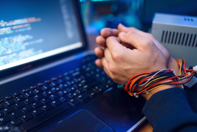 2022女生考哪种警察好 读警校学什么专业，2022女生考哪种警察好（究竟该选择哪些警校专业呢）