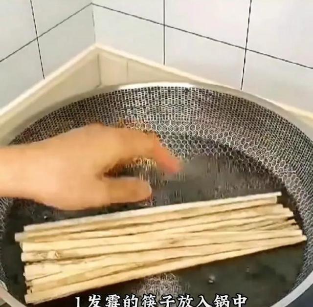 小苏打去霉点最有效的方法，小苏打怎么去霉斑（活了30年才知道的除霉小技巧）