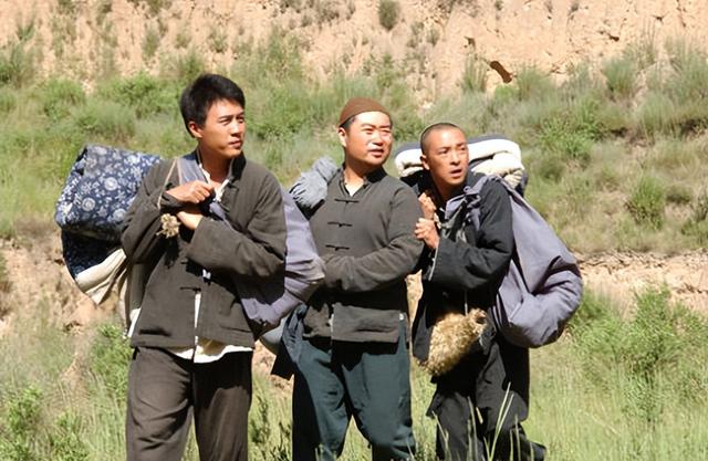 中国面积最大的省，中国国土面积最大的省（可人口为何却那么少）