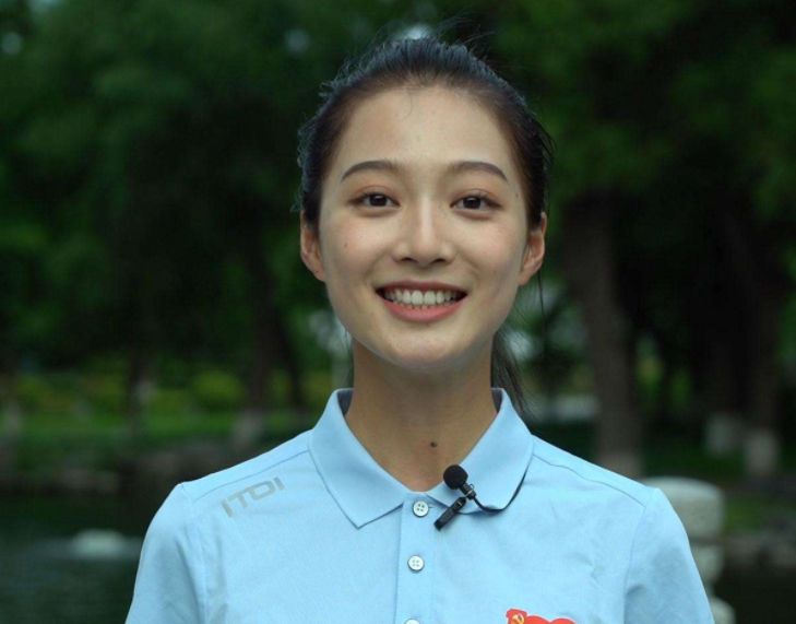 元济高级中学（冯琳春晚彩排照曝光）