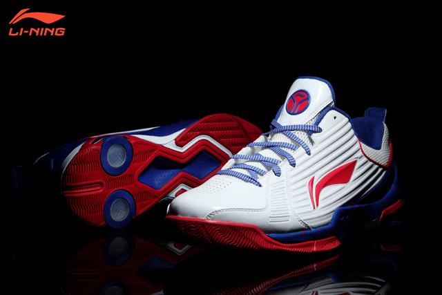 李宁篮球鞋怎么样，李宁和安踏哪个好（李宁做了一双更强的“超轻”篮球鞋）