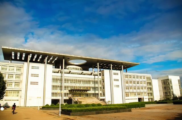 燕山大学是双一流大学吗，燕山大学是双一流吗（四非F4高校之一燕山大学）