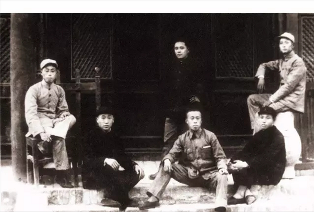 历史中的开国中将名单，1955年授衔1048名开国将帅