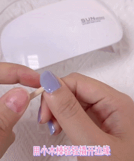 做美甲的步骤视频教程，做美甲的步骤先涂什么（方便又平价的夏日美甲攻略快收好）