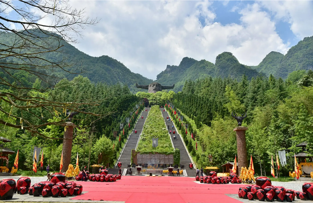 神农架旅游攻略，神农架旅游攻略自驾游（湖北神农架六大景点）