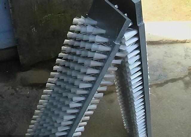 毛刷生产厂家，毛刷生产厂家分别集中在那个省（毛刷厂家告诉您高品质毛刷材质特点）