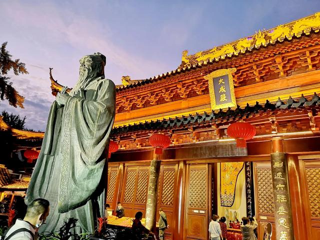 夫子庙门票是多少啊，夫子庙怎么买票（走进南京夫子庙大成殿）