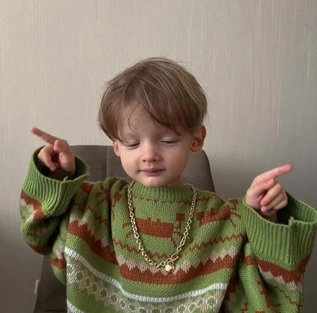 可爱欧美小孩头像微信，可爱欧美小孩头像（鲨鱼齿的宝宝太可爱了）