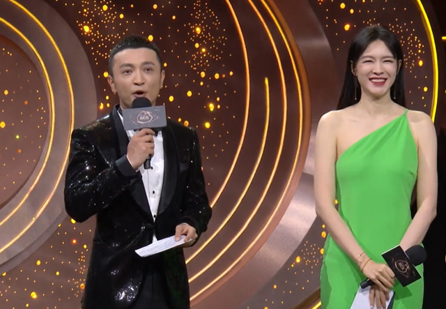 黄晓明和baby，黄晓明和angelababy的情史（微博之夜6大尴尬瞬间）