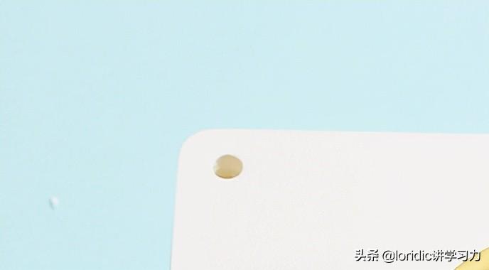 卡片怎么做(奥特曼卡片生产视频)