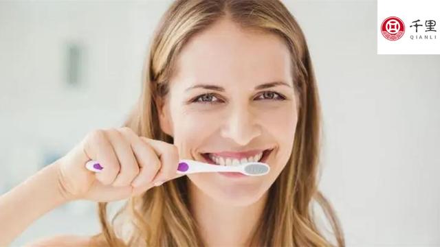 吃大蒜口臭怎样去除，如何消除口腔大蒜味（但吃完嘴里有味儿怎么办）