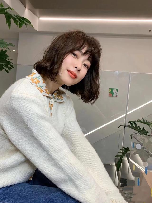 烫头发大概要多久时间，锡纸烫需要多长时间锡纸烫头发要多长时间（你知道纹理烫要烫多久）