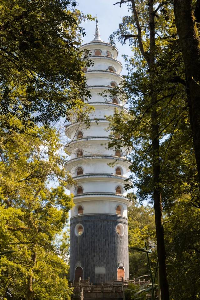 腾冲旅游攻略计划，腾冲旅游路线行程安排攻略（坐着公交游腾冲）