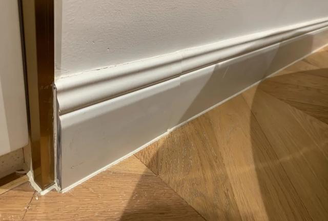 踢脚线高度一般是多少，踢脚线高度一般是多少呢（踢脚线太丑能不装吗）