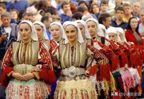 南斯拉夫分成几个国家人口有多少，前南斯拉夫分为几个国家人口多少（这几个国家的现状怎么样）