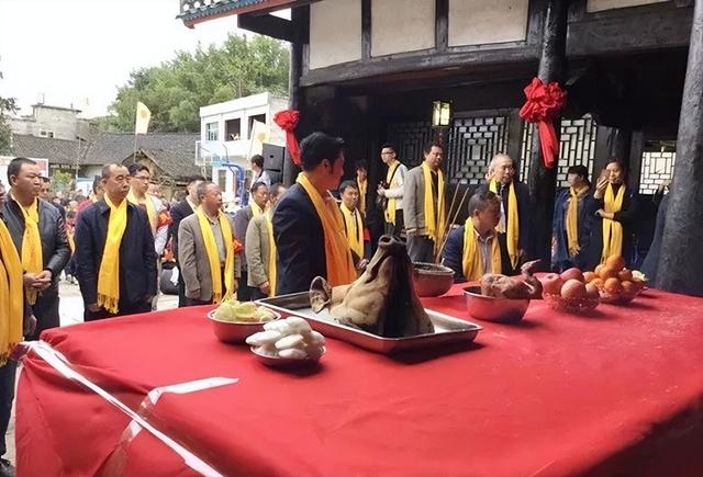 构建鹭港社会的意义，如何理解建设社会主义鹭港社会的重要意义（汉代盛行祠堂修建有何作用）