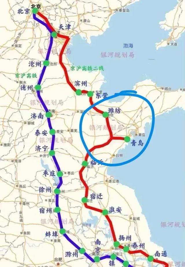 青岛火车站在哪个区，青岛哪个火车站离栈桥最近（青岛市区市民去胶南坐车太远了）