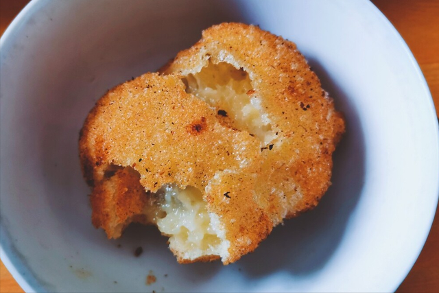 家中最简单炸糖果子方法，炸糖果子怎么做（1斤面粉2斤水）