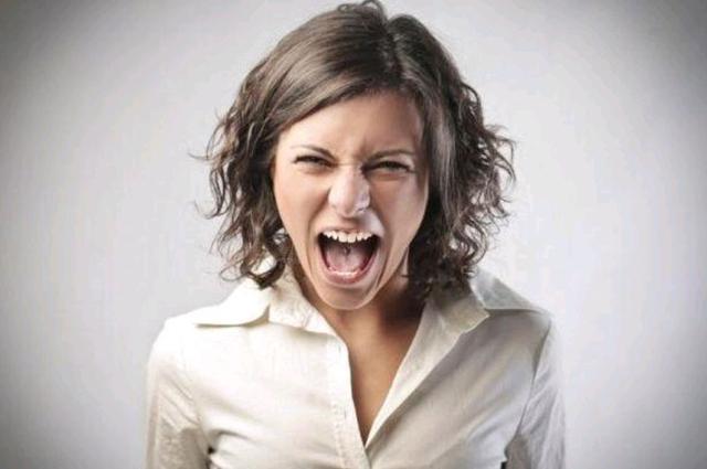 女人经常生气会对身体造成哪些危害，女人经常生气可引发八大危害（或许能帮助“解气”）