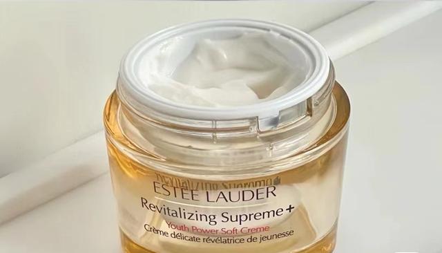 抗皱化妆品推荐，抗皱护肤品排行榜前十名（3款名副其实的宝藏“抗老面霜”）