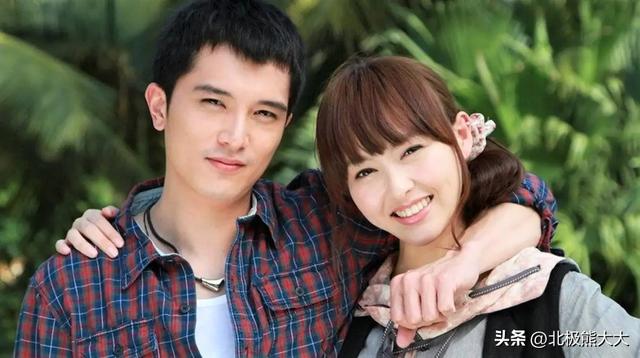 唐嫣当初跟霍建华恋爱过吗，“双面甜心”唐嫣的上位史