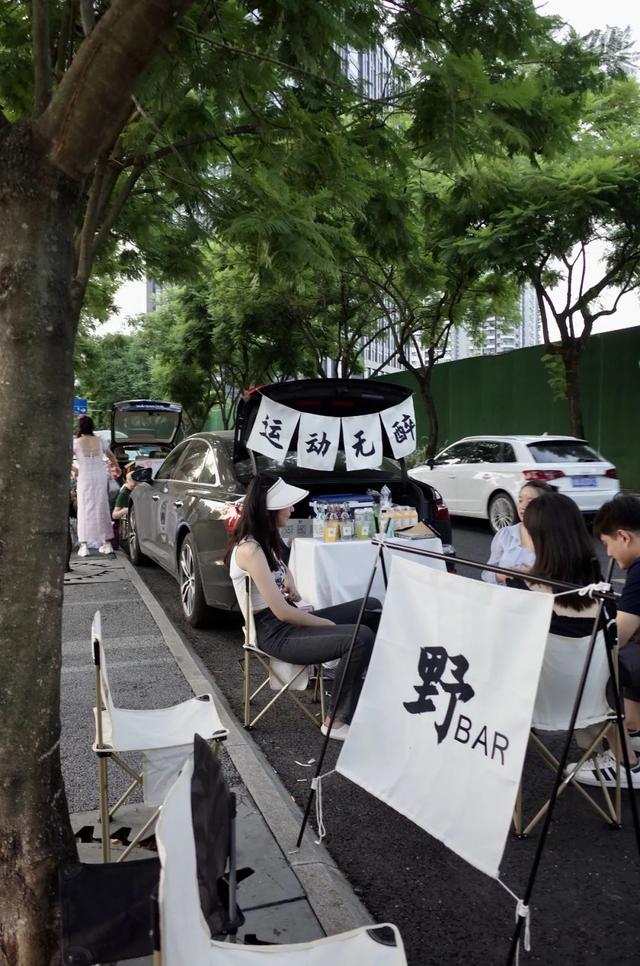 一句话霸气欢迎词，一句话欢迎词口号（三色路啊，就是不夜城）