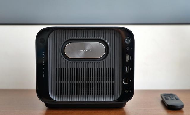 知麻投影z1mini，或许是最适合小青年的千元智能投影仪