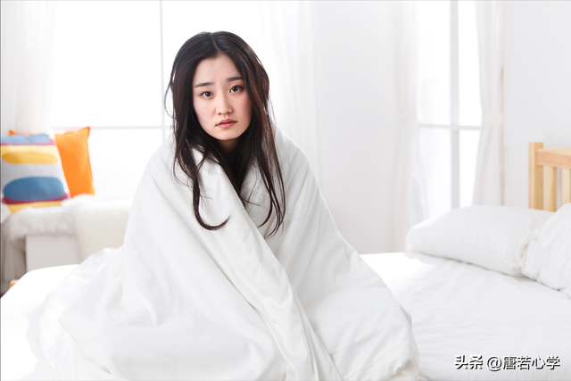 化解焦虑的正确方法是答案，解除焦虑十种有效方法（焦虑大都来自内在无法掌控生活）