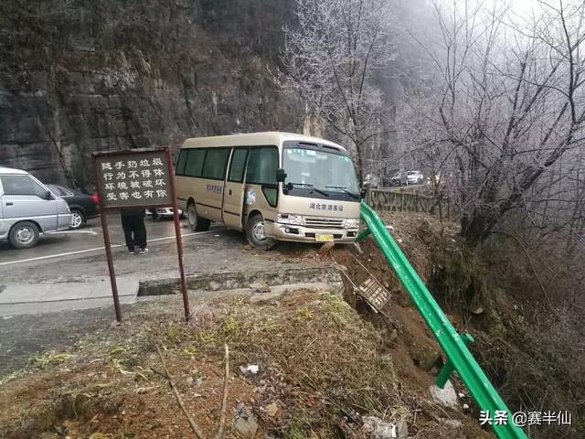 车四十四真实故事原型，车四十四真实故事结局（长途中巴上令人唏嘘的真实事件）