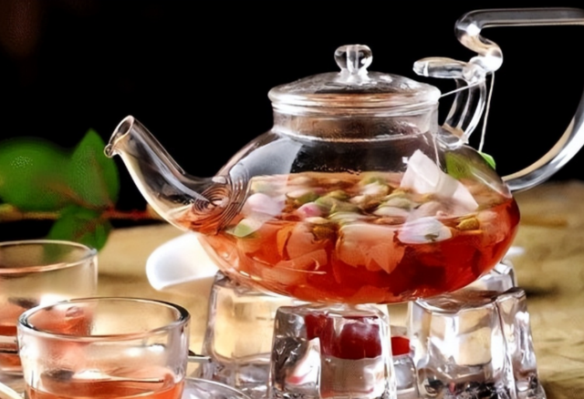 洛神花茶的功效有哪些，洛神花茶功效果（建议常喝5款“养颜茶”）