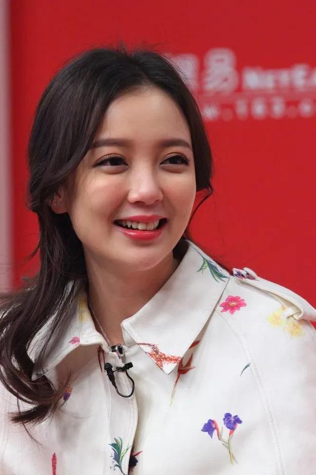 内地女歌手名单，中国女老歌唱家名单（中国内地女歌手汪小敏）