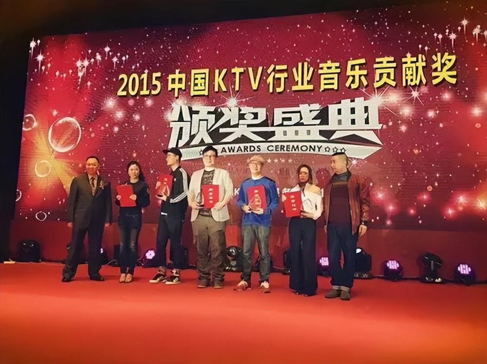 杭州KTV聘用未成年，ktv雇佣未成年工作（压倒KTV的最后一根稻草）