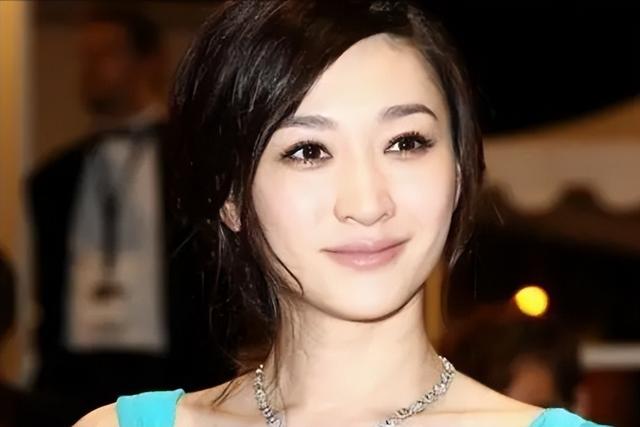 李小冉鄢颇事件到底怎么回事，李小冉与鄢颇分手10年