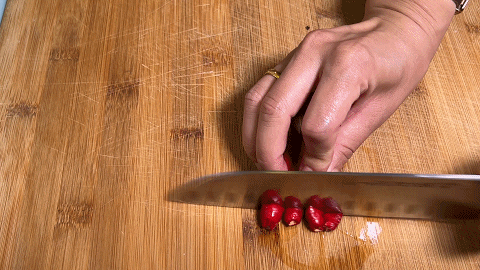 梅菜干怎么做好吃，梅干菜都怎么做好吃（鸡蛋嫩滑入味带着干香）