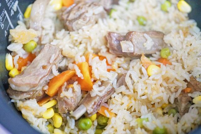 美的电饭煲预约时间怎么算，美的电饭煲预约时间怎么计算（单价近三千的电饭煲果然暗藏玄机）