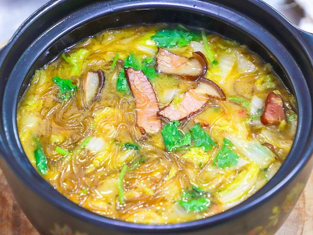 一斤腊肉放多少盐，做腊肉腌制一般要放多少盐一斤肉（只放盐不正宗容易坏）