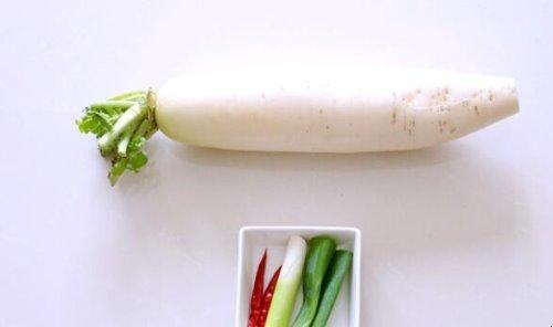 萝卜青菜怎么炒，萝卜青菜怎么炒好吃窍门（素炒白萝卜丝怎么做）