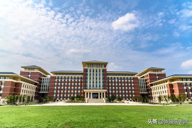 中国占地面积最大的大学，中国最大大学面积排名（我国高校3012所）