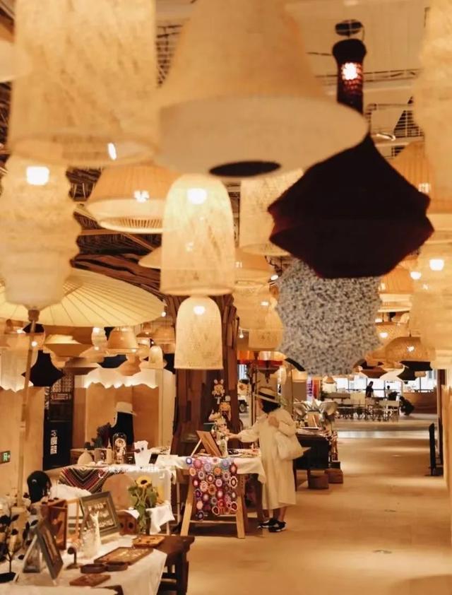 云南最好吃的野生菌在哪，中国最浪漫城市非她莫属