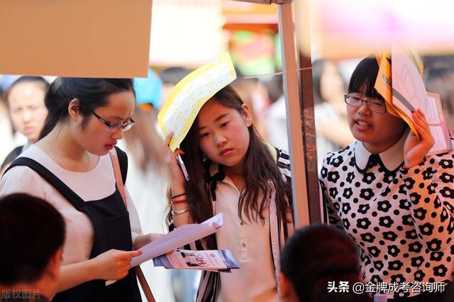 宜宾职业技术学院重点专业有哪些，宜宾职业技术学校有些什么专业（解读5所四川的优质高职院校）