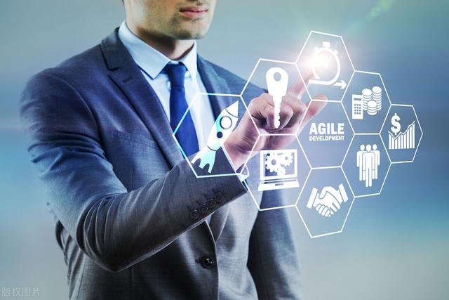 在家用电脑怎么赚钱，如何在家用电脑赚钱（学会打造个人品牌）