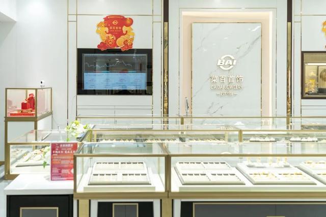 暇步士女鞋价格表，暇步士女鞋价格表和图片（贵友给你夏日不宅家的理由）