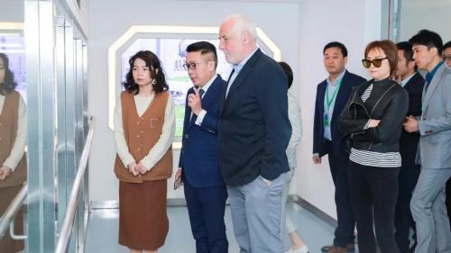 SEALUXE是什么化妆品，sealuxe是什么品牌（绿叶新零售与意大利INTERCOS高层洽谈项目合作）