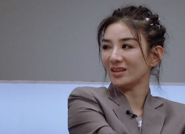 新上海滩方艳芸最后咋了，上海滩中的方艳芸（10位“大变脸”的内娱女神）