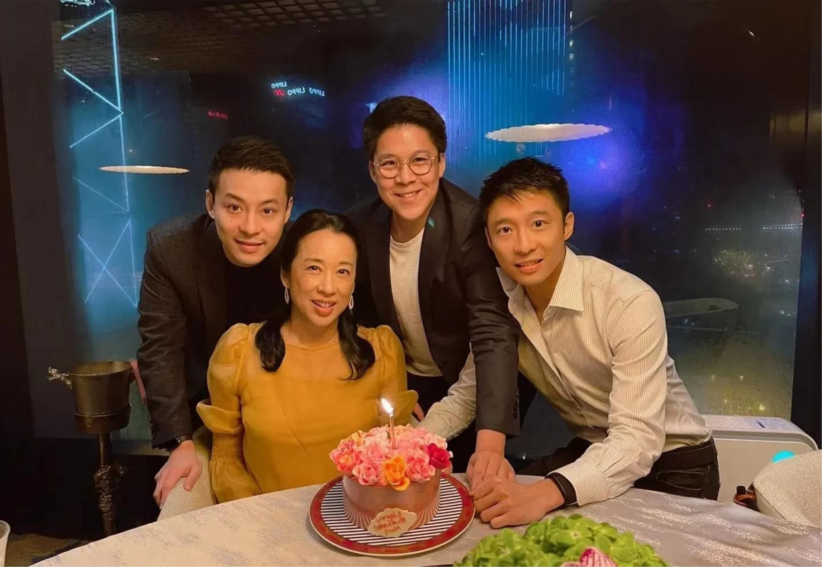 朱玲玲霍震霆结婚(朱玲玲和霍震霆离婚18年了) - 用户投稿 - 尚知号