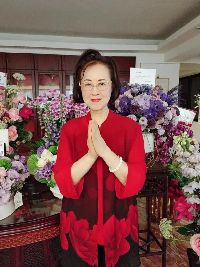 琼瑶的3段感情：与平鑫涛“忍爱”18年，劝原配：你也可以来我家