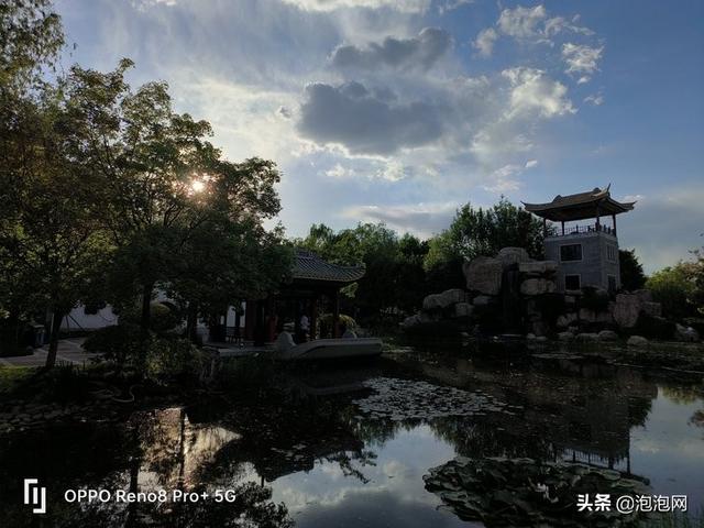 oppo研发的马里亚纳芯片拍照效果，X加持画质更出色